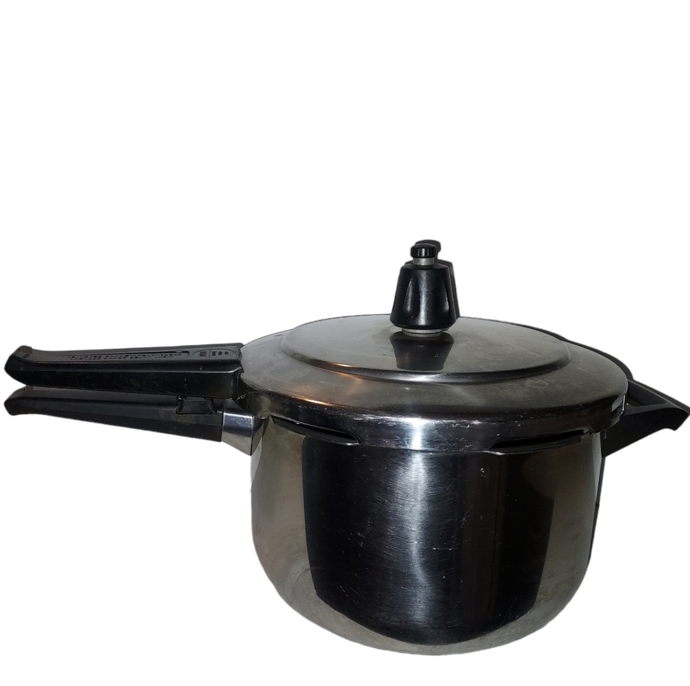 wmf Perfect Pressure Cooker 5 Quart Made In Germany. (0706)